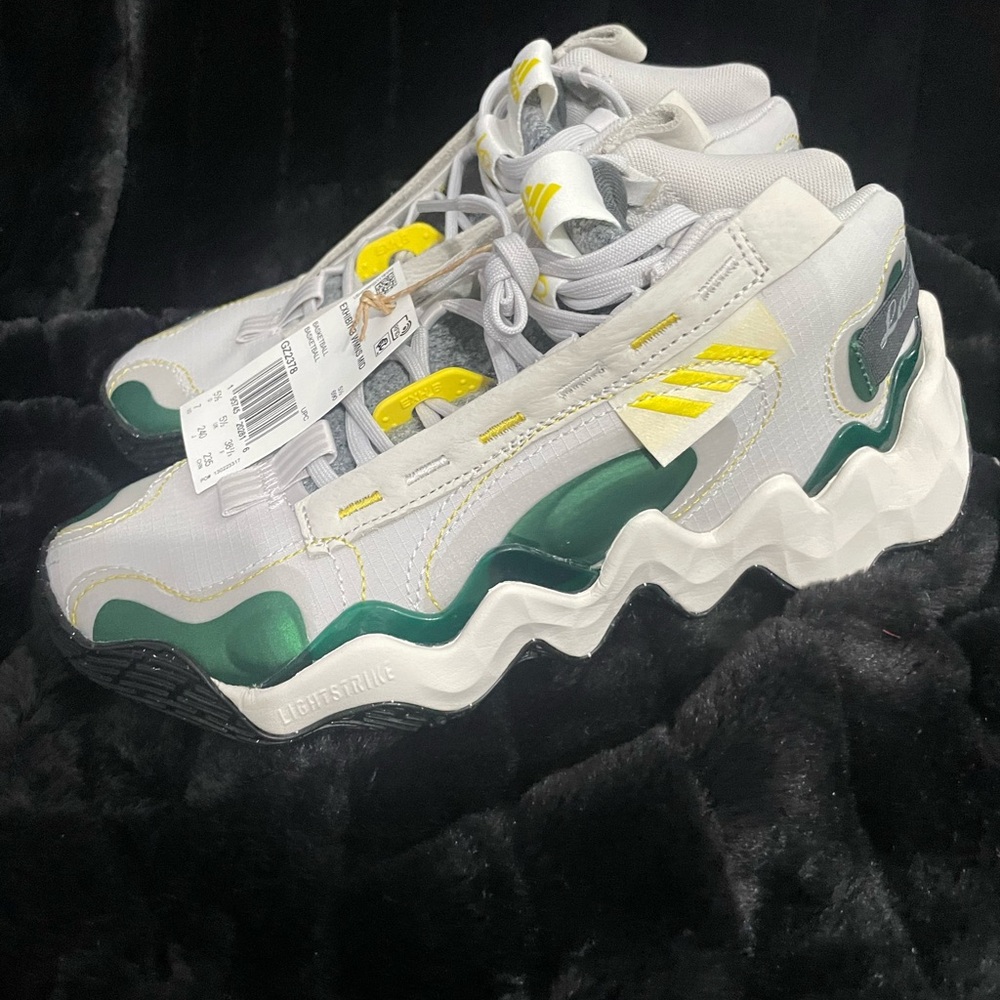 Adidas White and Green Wave Sneakers